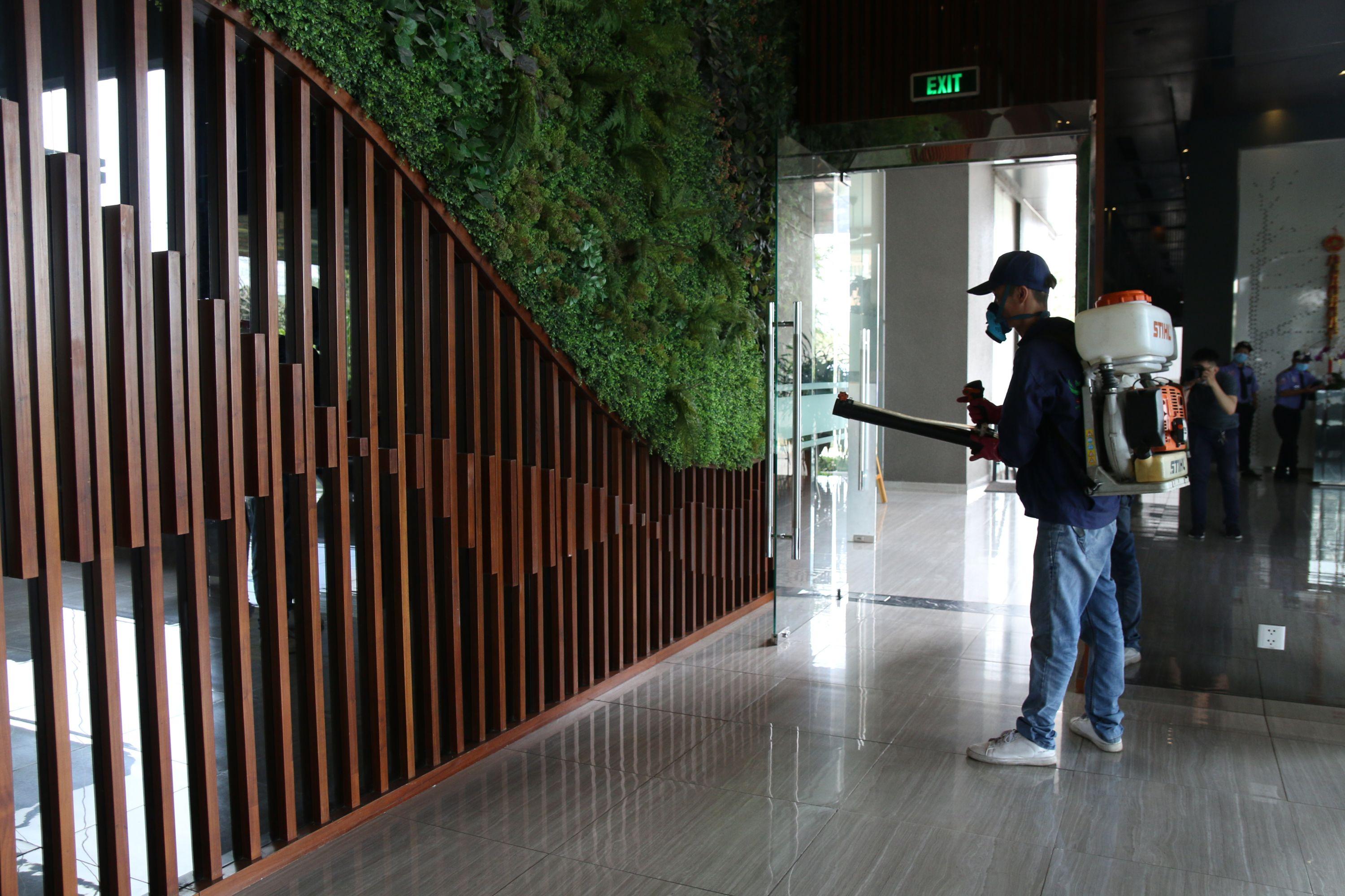 PHUN KHỬ TRÙNG HÀNG TUẦN TÒA NHÀ VĂN PHÒNG VÀ TRUNG TÂM TRẢI NGHIỆM KHÁCH HÀNG CHUẨN AN GIA