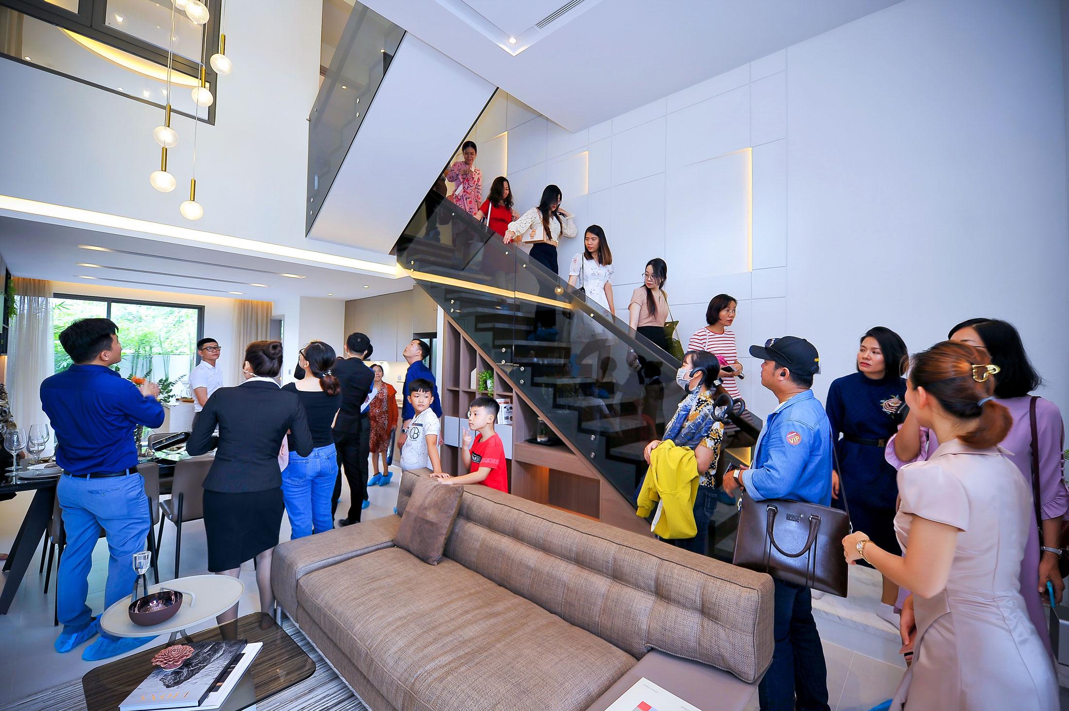 AN GIA MẠNH TAY ĐỊNH GIÁ THUÊ NGANG TRUNG TÂM, THE STANDARD HÉ LỘ TIỀM NĂNG LỚN